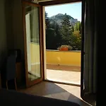 Dei